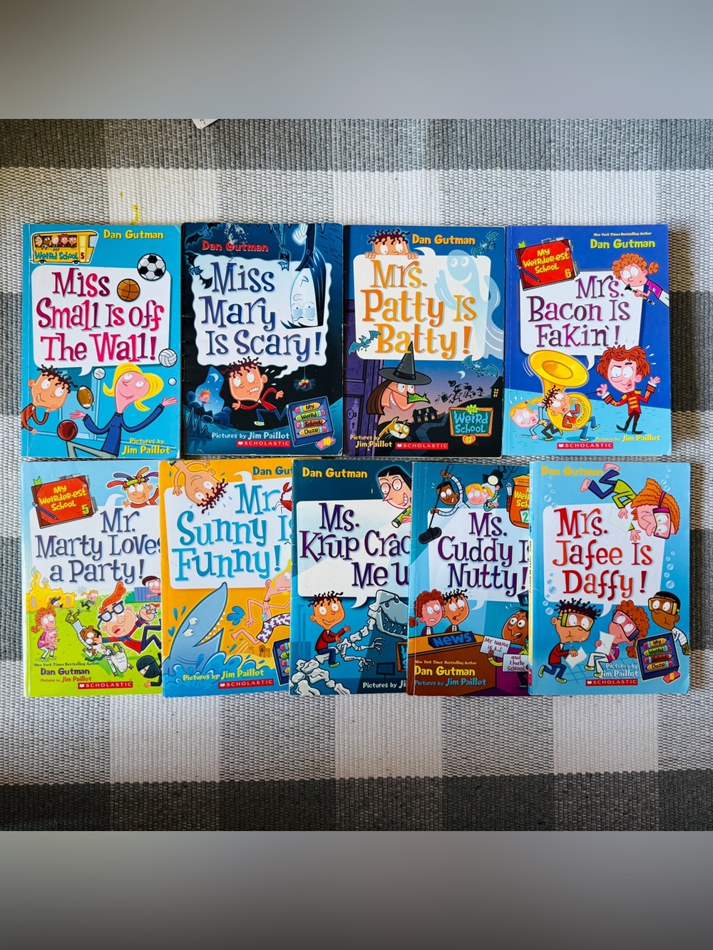 A set of 9 entertainment AR books for kids children